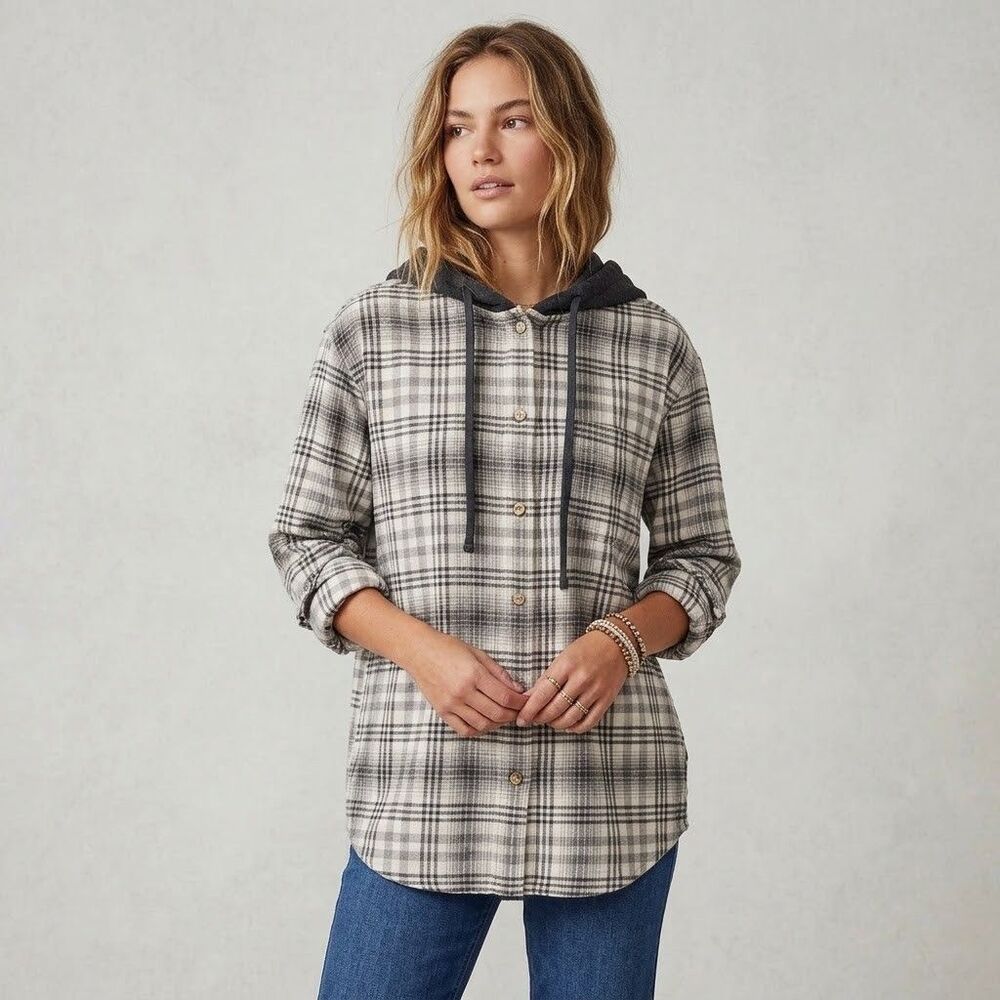 American Eagle Long Sleeve Hooded Shirt Womens XL Plaid Flannel Grunge Preppy